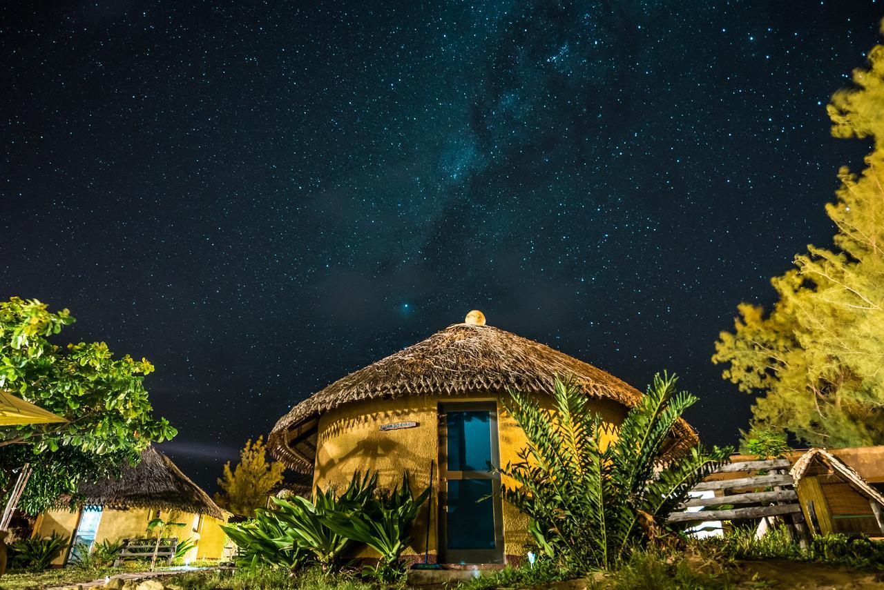 Pariango Beach Motel Tofo Exterior photo
