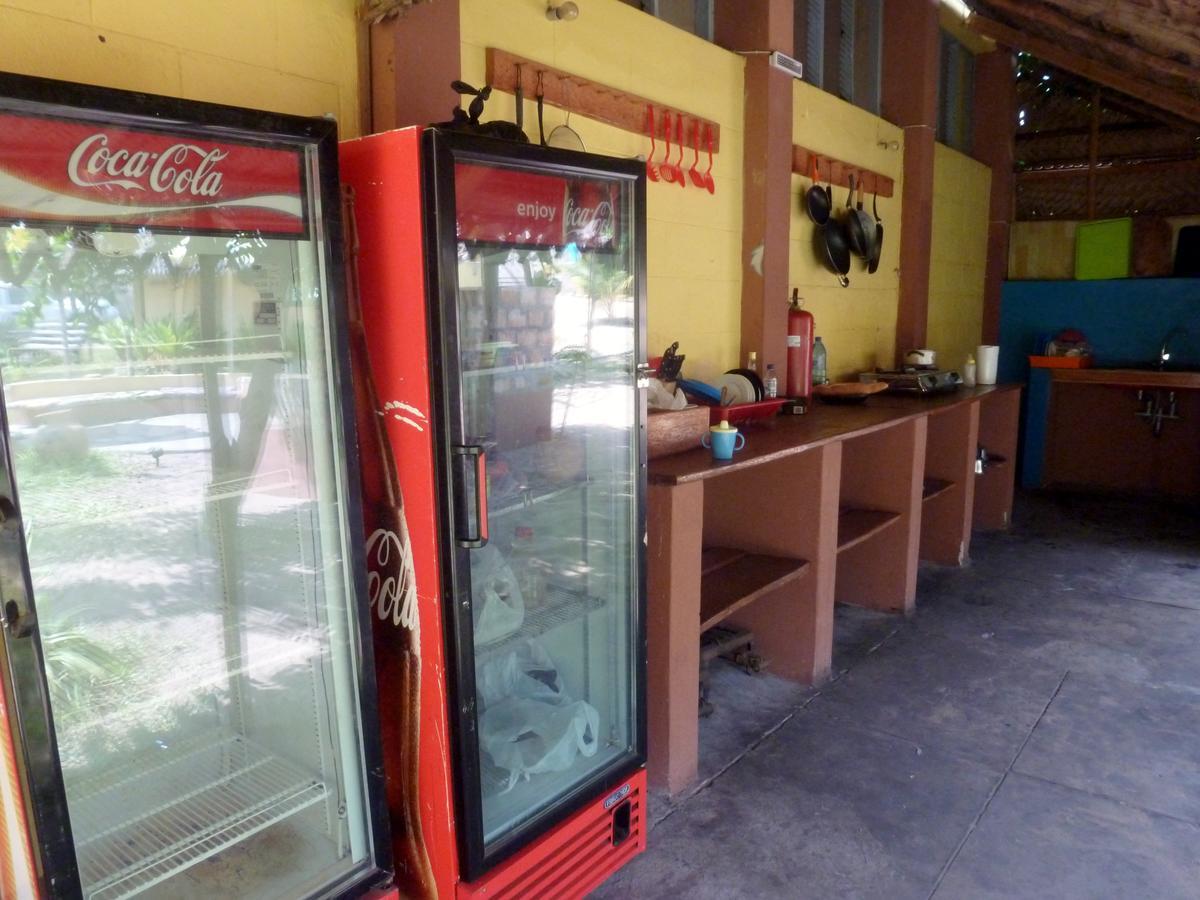 Pariango Beach Motel Tofo Exterior photo
